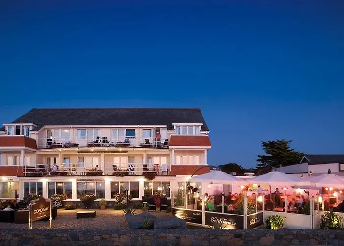 Cobo Bay Hotel