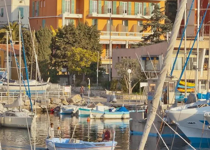 Hotel De La Darse