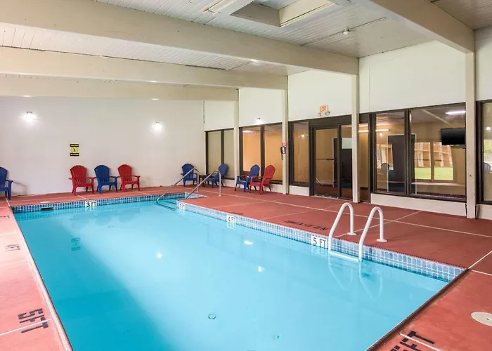 Fairmount Inn & Suites - Stroudsburg, Poconos