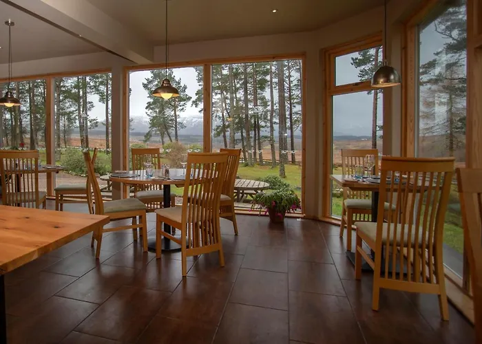 Old Pines Hotel And Restaurant Spean Bridge