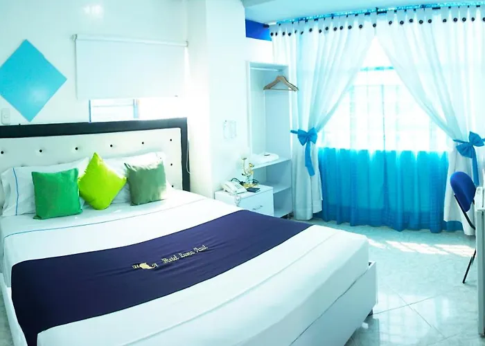 Hotel Luna Azul Florencia 