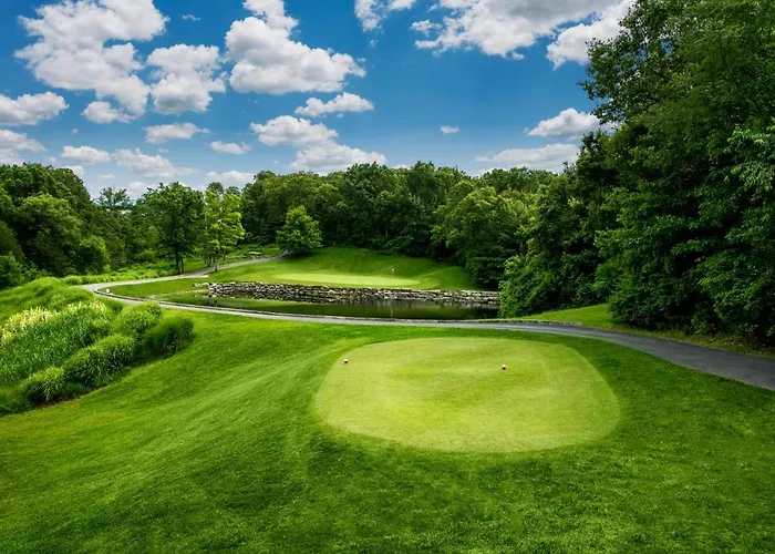 Links At Thousand Hills