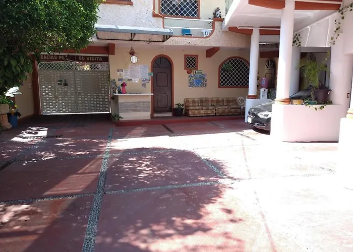 Hotel Y Bungalows Olivares
