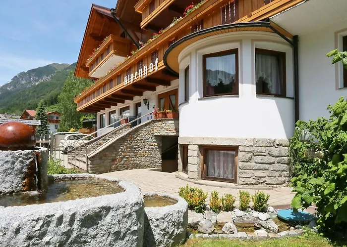 Pension Alpenhof B&B