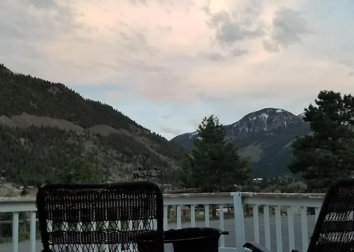 Alpine Moose Lodge