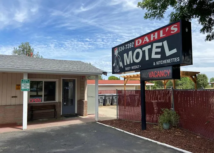 Dahl'S Motel