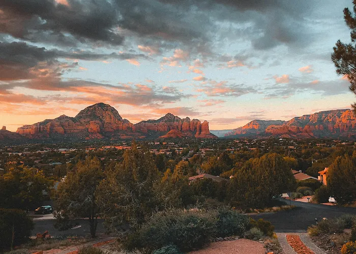 Best Western Plus Arroyo Roble Hotel & Creekside Villas Sedona
